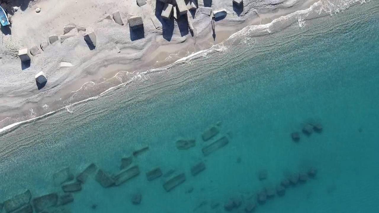 L'Isola Di Ago Lejlighed Torregrotta Eksteriør billede
